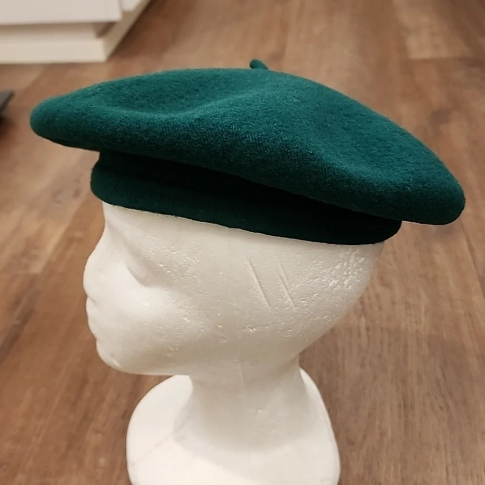 Vintage Beret 100% Wool Deep Forest Green Made in Czechoslovakia Unisex - Picture 3 of 9